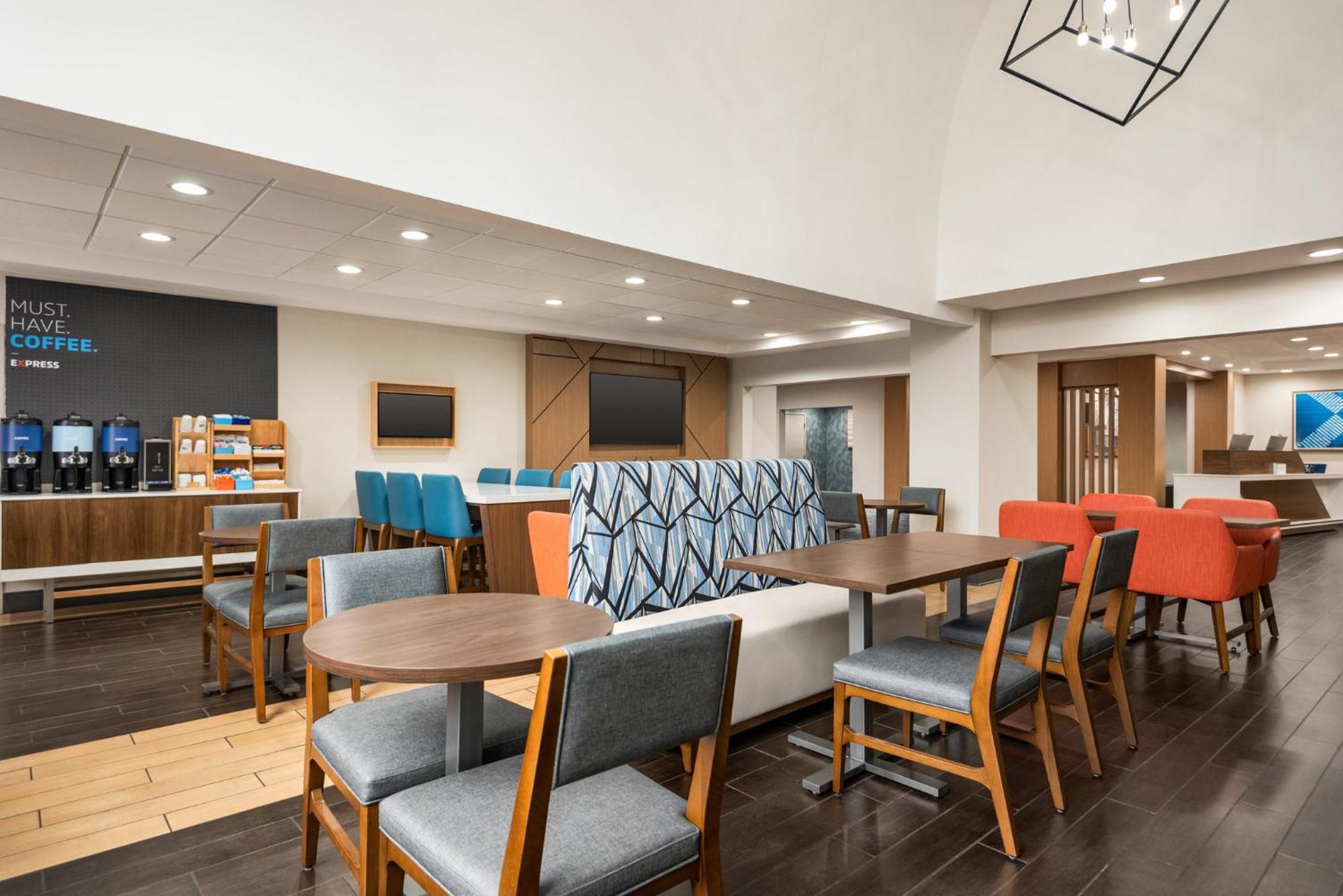 Holiday Inn Express Hotel & Suites Mcdonough By Ihg Exterior photo